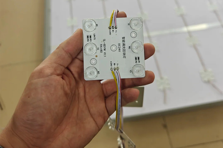 Install Light Source