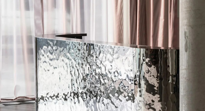 High Luxury Metal Island Platform